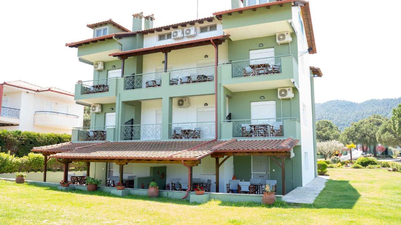 Alexandros Hotel Apartments Vourvourou Extérieur photo