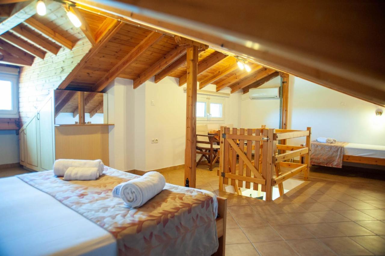 Alexandros Hotel Apartments Vourvourou Extérieur photo