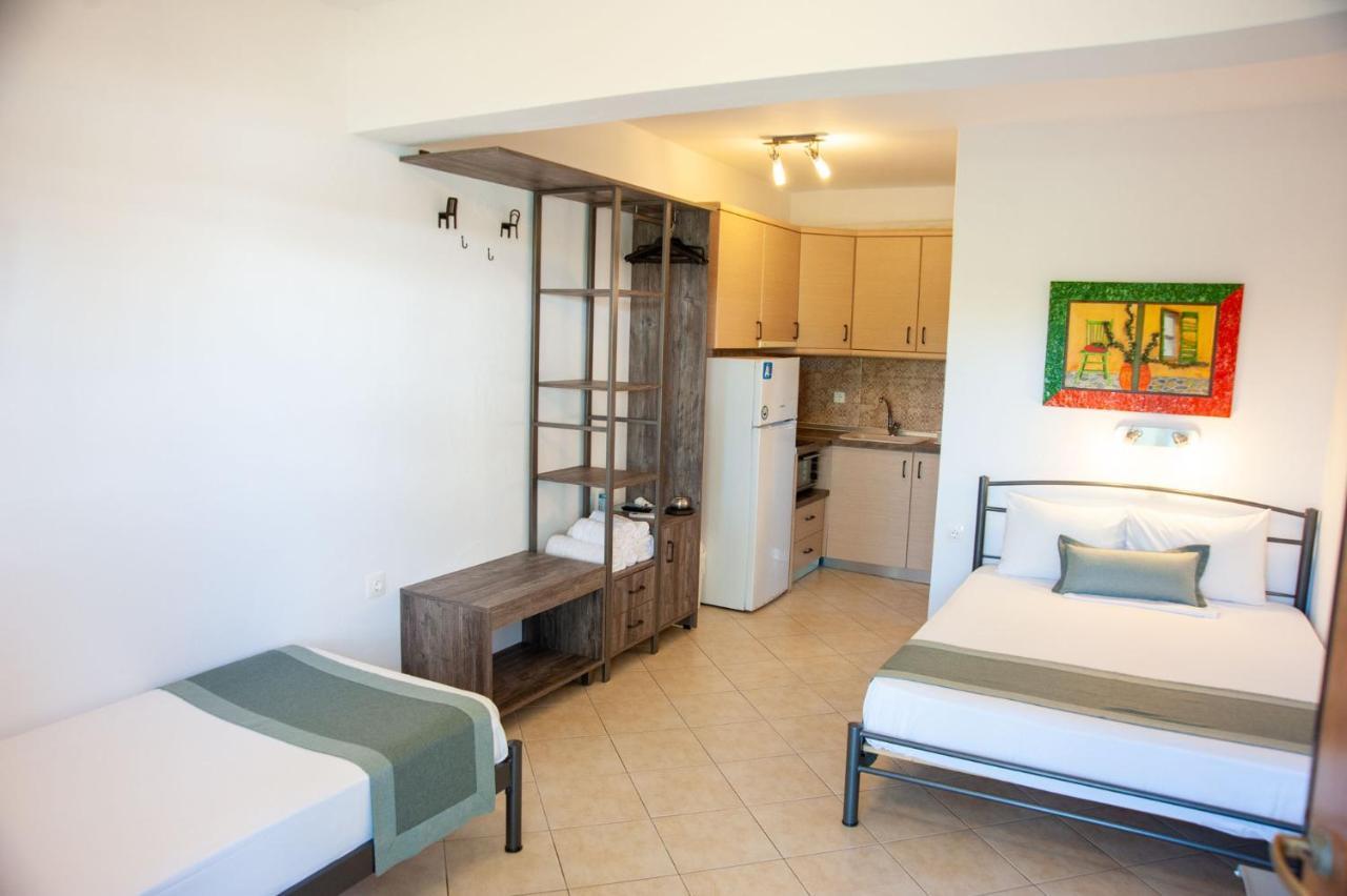 Alexandros Hotel Apartments Vourvourou Extérieur photo