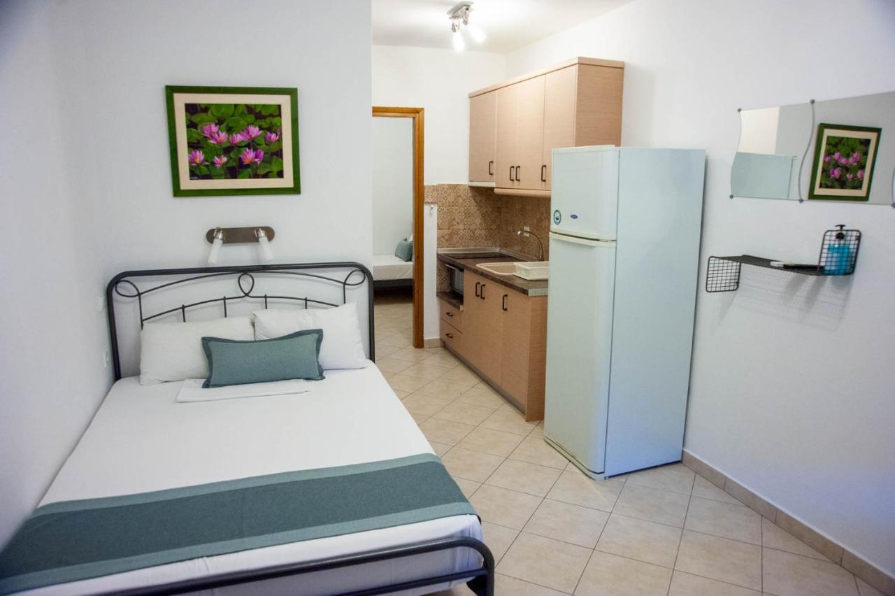 Alexandros Hotel Apartments Vourvourou Extérieur photo