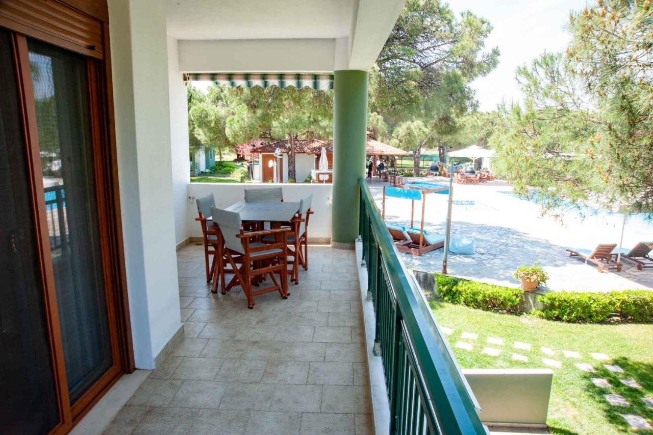 Alexandros Hotel Apartments Vourvourou Extérieur photo