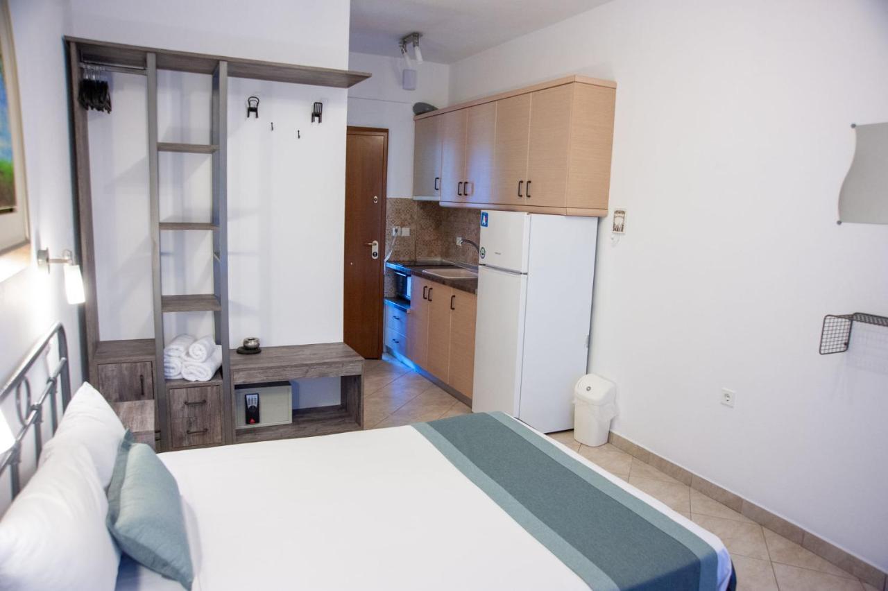 Alexandros Hotel Apartments Vourvourou Extérieur photo
