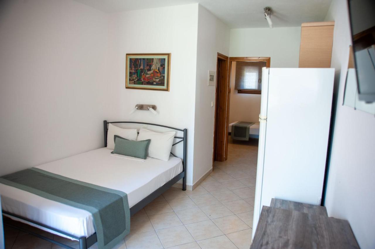 Alexandros Hotel Apartments Vourvourou Extérieur photo