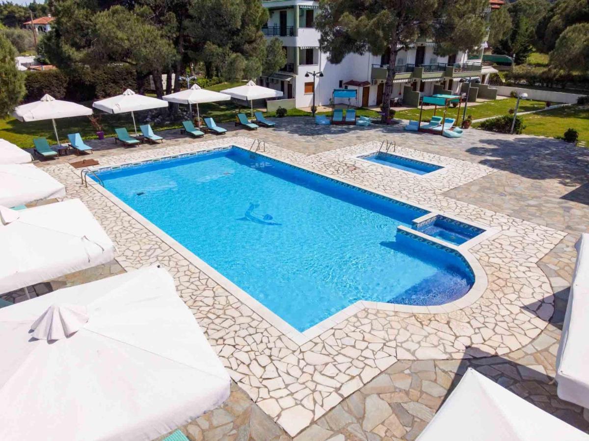 Alexandros Hotel Apartments Vourvourou Extérieur photo