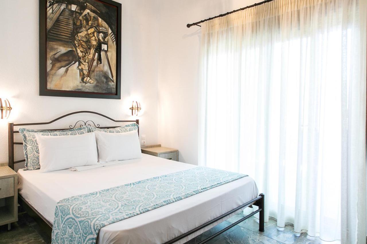Alexandros Hotel Apartments Vourvourou Extérieur photo