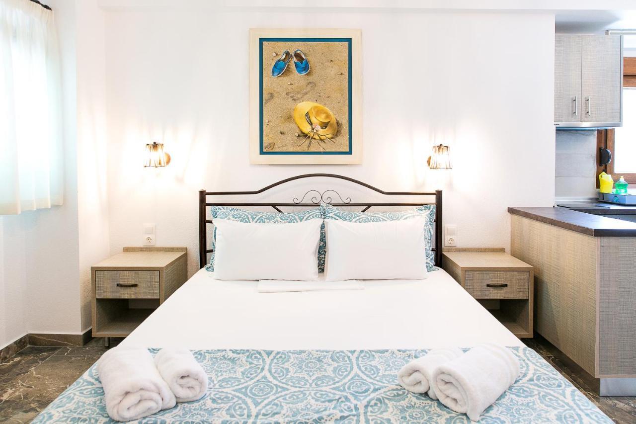 Alexandros Hotel Apartments Vourvourou Extérieur photo